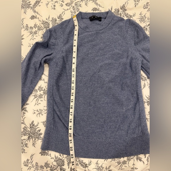 Theory Men’s Sweater in Size Medium - fits like a Small - Picture 4 of 5